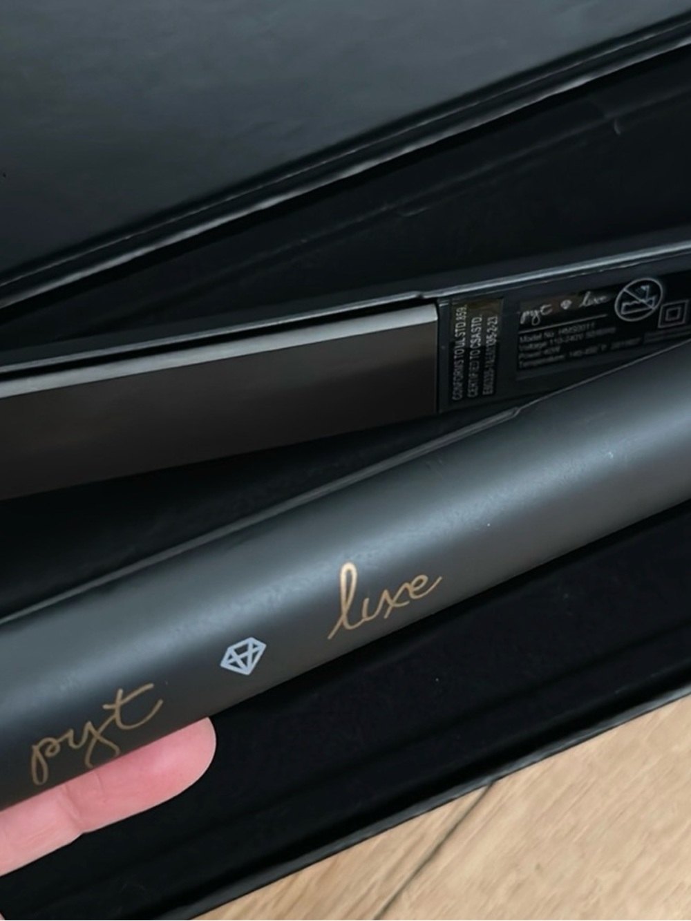 PYT Luxe Black Hair Straightener